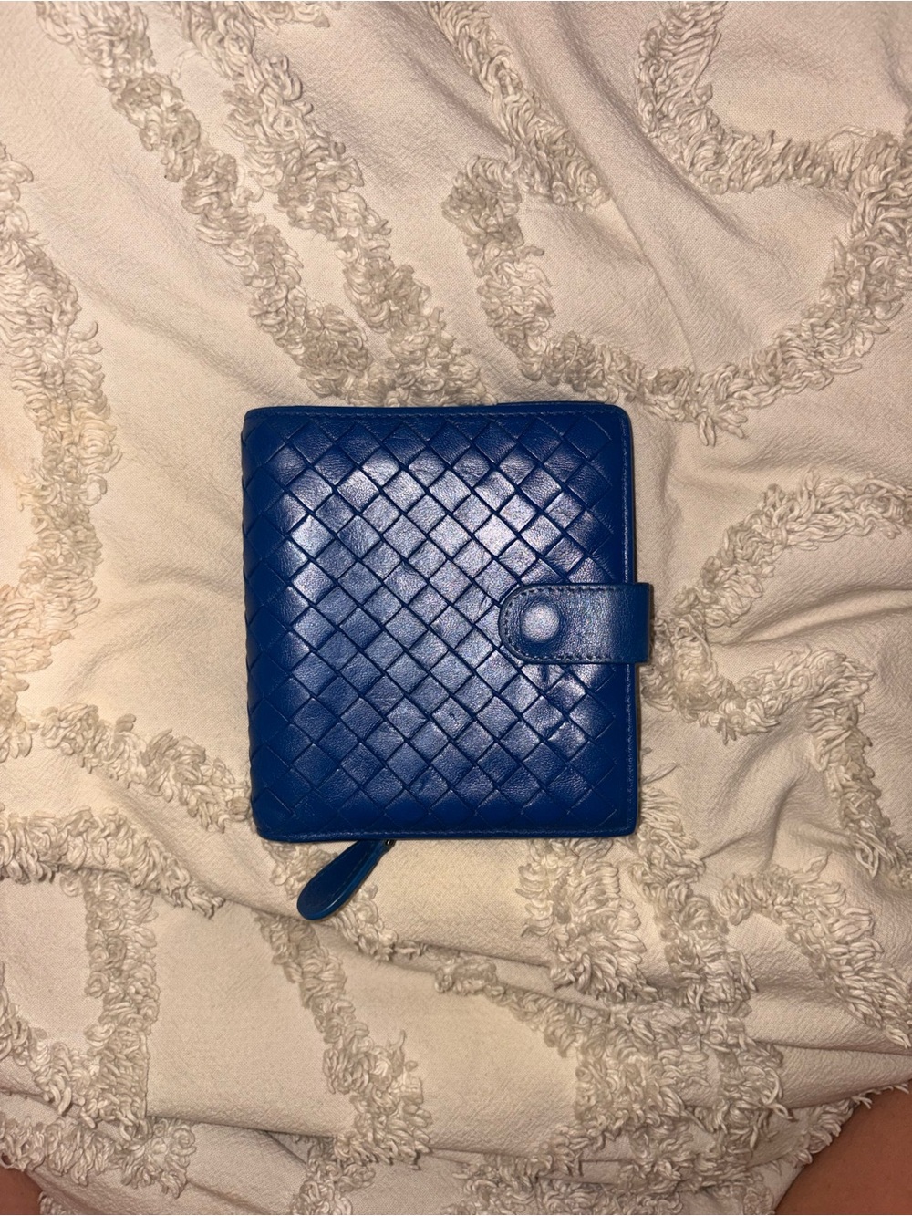 Bottega Veneta Blue Intrecciato Woven Leather Bifold Zip Wallet